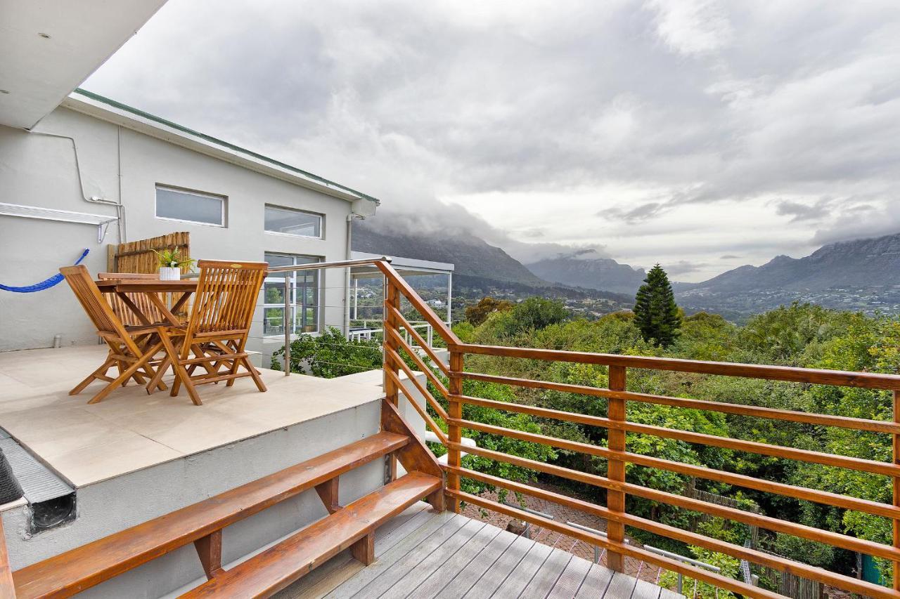 Mount Bay Hotel Hout Bay Exterior photo